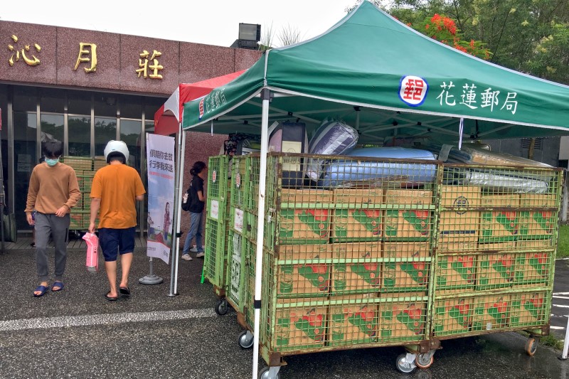 暑假學生包裹駐點服務 