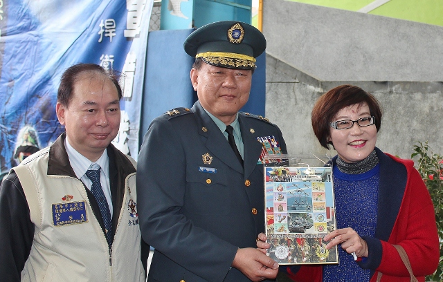 104年2月2日基隆郵局參與基隆市後備指揮部104年後備軍人晉任、幹部表揚暨建軍70周年大會 