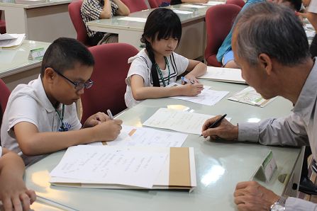 「手寫有溫度 寄信有真情--鋼筆達人講座暨書寫比賽」