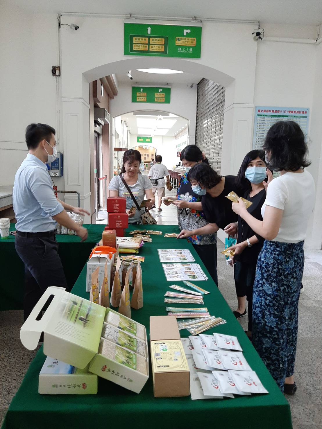 「抗疫郵花蓮-臺北郵局扶植花蓮小農」試吃活動