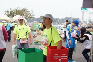 臺南郵局歡慶郵政120 悠郵台江公益路跑活動