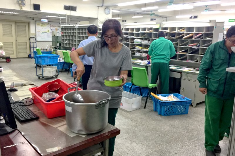 0206強震郭局長慰問外勤同仁
