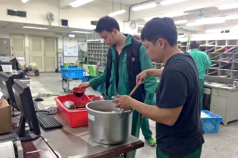 0206強震郭局長慰問外勤同仁