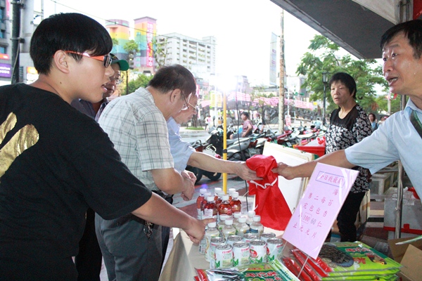 102.8.20 中元祭設攤展業