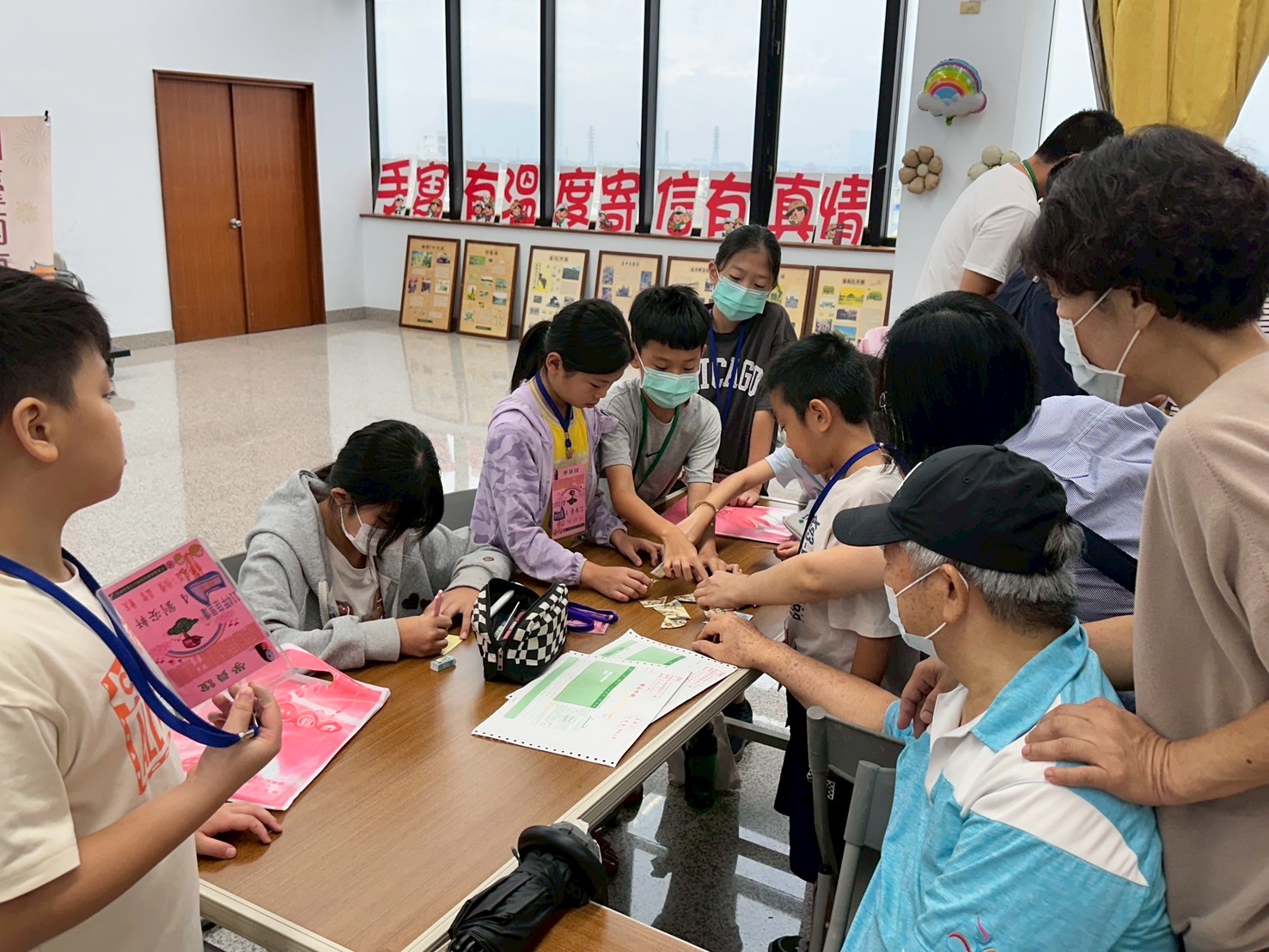 臺南郵局114年暑期親子集郵研習營圓滿成功