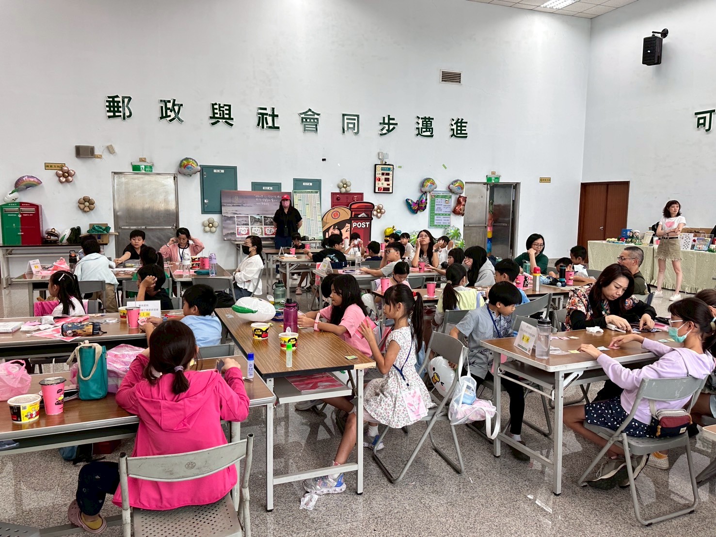 臺南郵局114年暑期親子集郵研習營圓滿成功