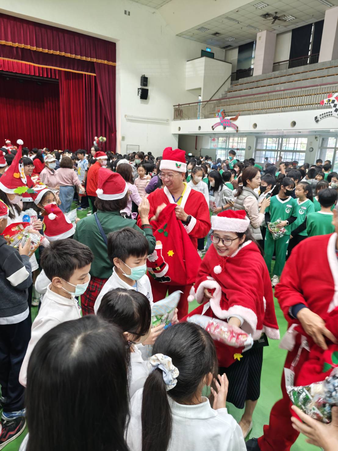 永安國小「歡慶聖誕節明信片書寫」活動