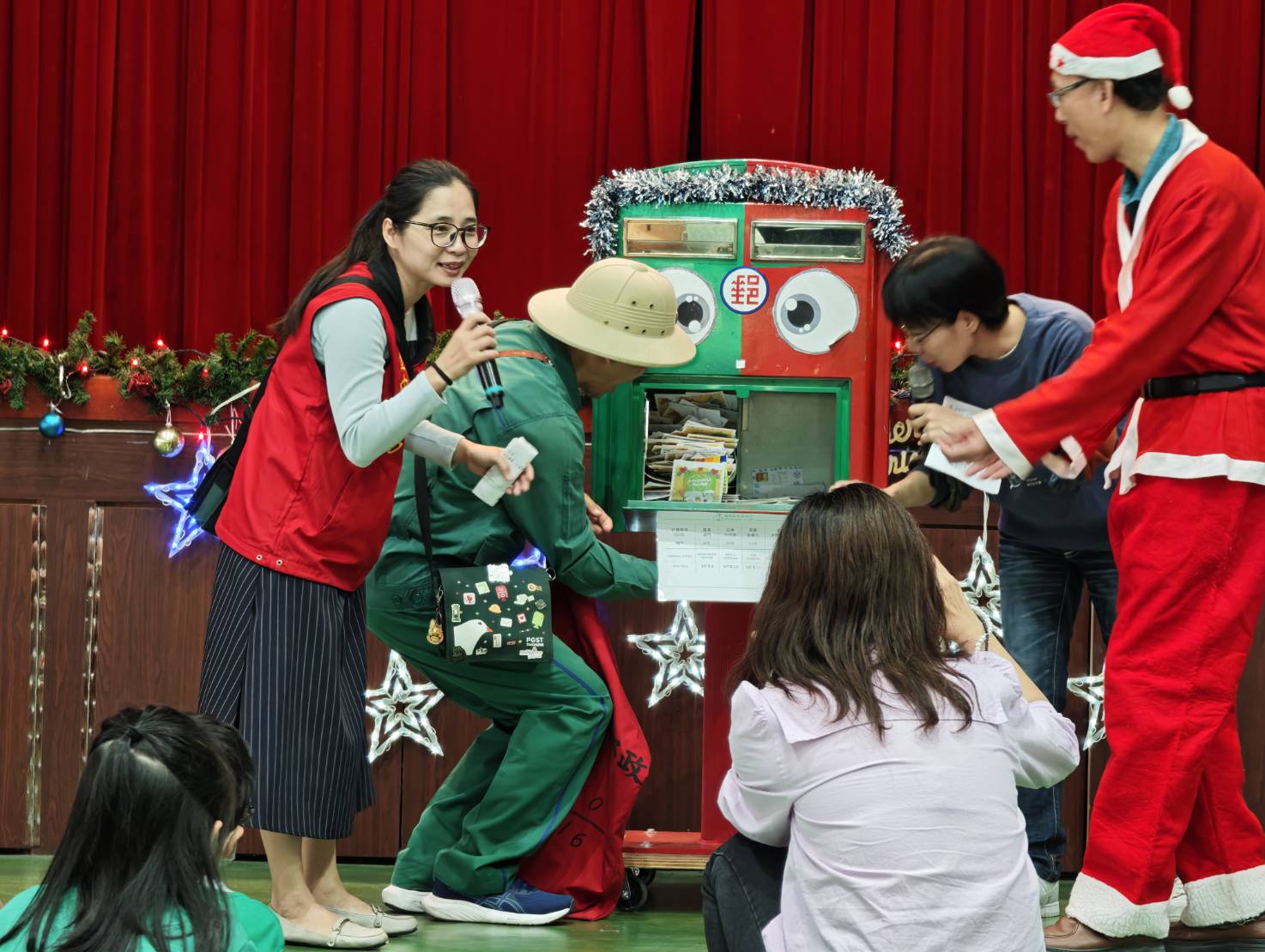 永安國小「歡慶聖誕節明信片書寫」活動