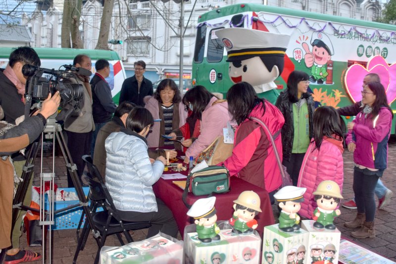 參與邂逅600萬年、吻在玉里~2017情人節活動