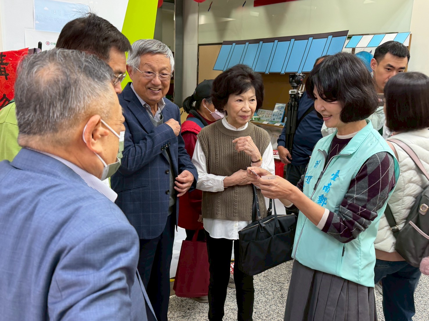 『馬躍助學路．愛心齊奔馳』臺南郵局挺南家扶助學特賣會