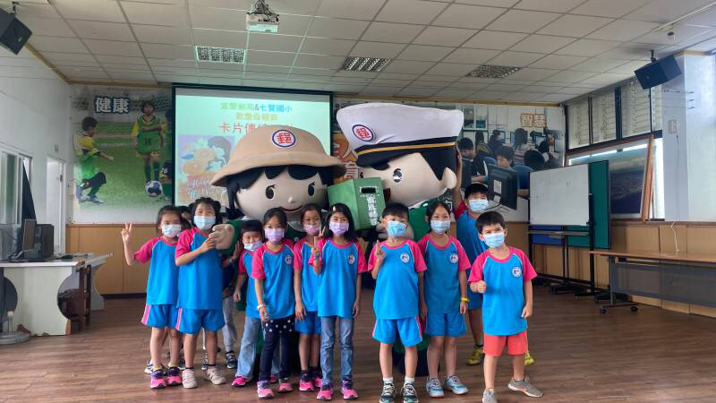 母親節溫馨情-寫明信片表孝心