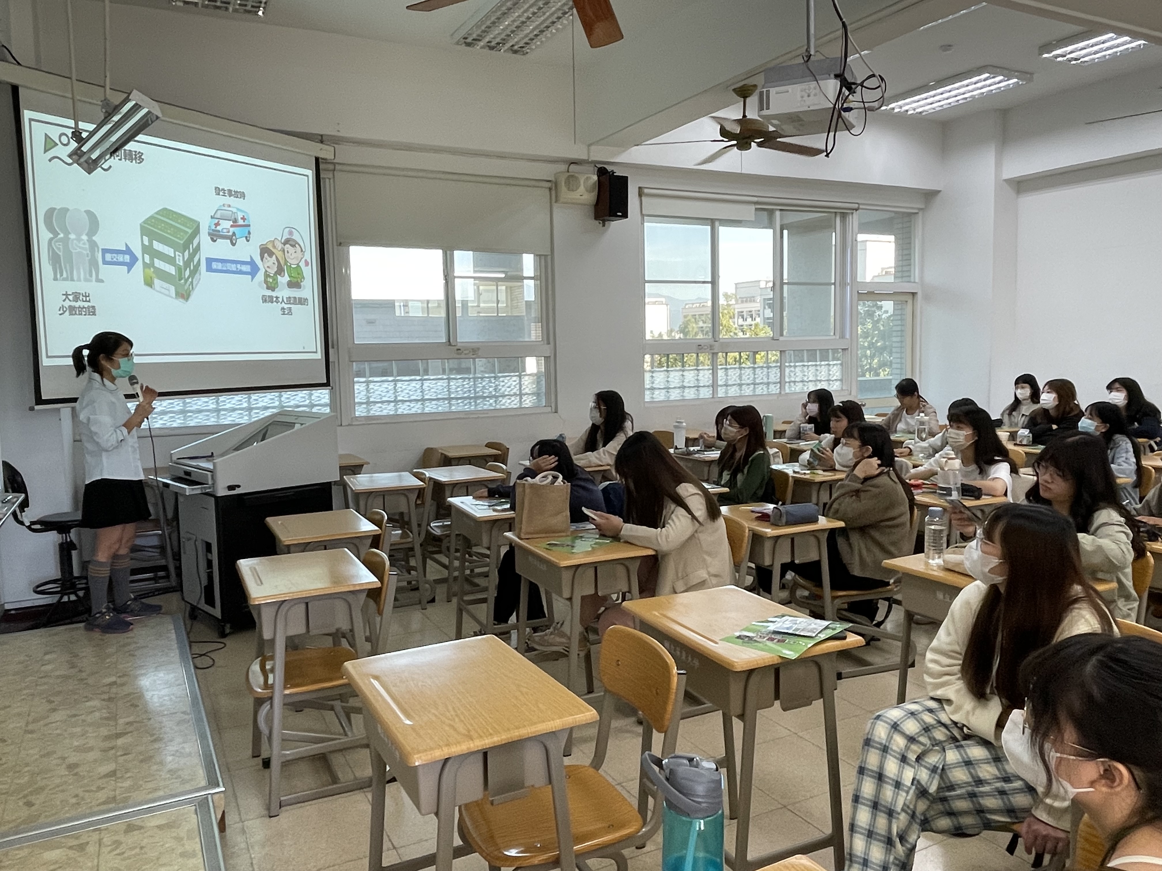 屏東郵局112年金融保險知識校園講座-屏東大學