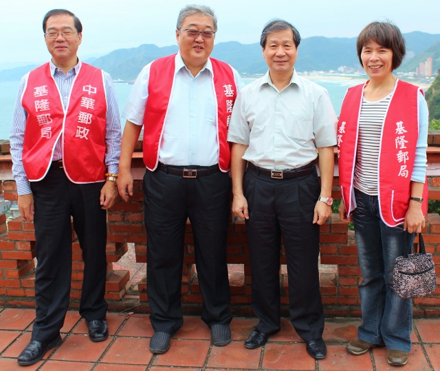 104年10月12日基隆郵局重陽佳節關懷、慰問獨居長者敬老活動