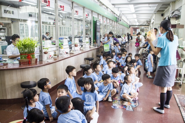 107年6月13日文馨幼兒園參訪基隆郵局