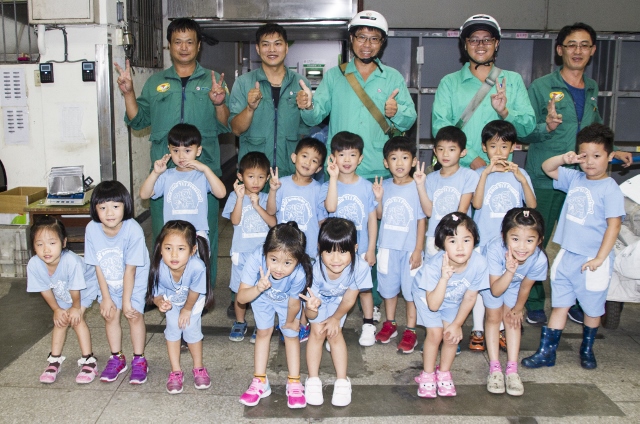 107年6月13日文馨幼兒園參訪基隆郵局