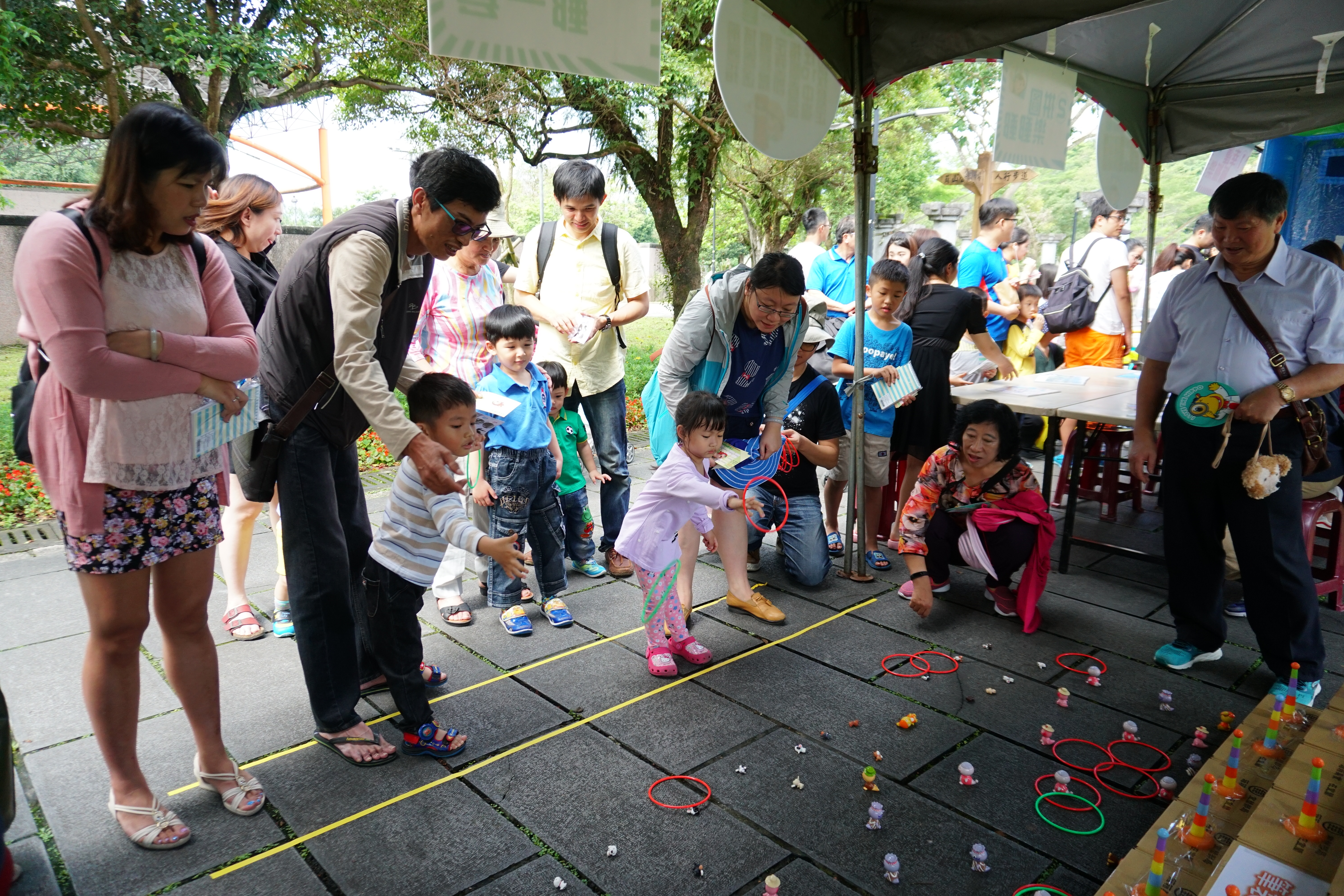 「歡樂兒童月 愛心1+1」公益園遊會