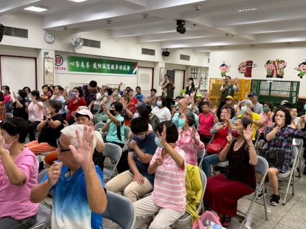 基隆郵局樂齡運動-幸福拳振盪脈絡秘訣-越打越健康