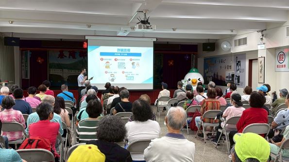 基隆郵局樂齡運動-幸福拳振盪脈絡秘訣-越打越健康