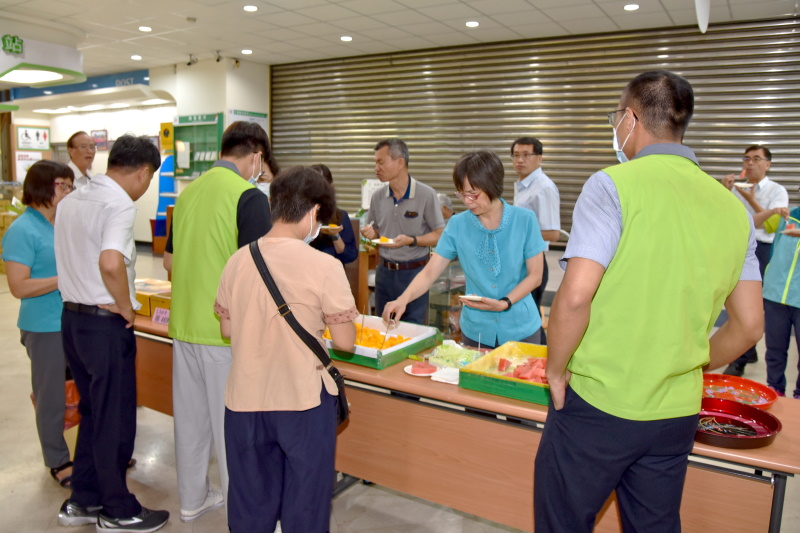 屏東SUMO愛文芒果推廣試吃活動