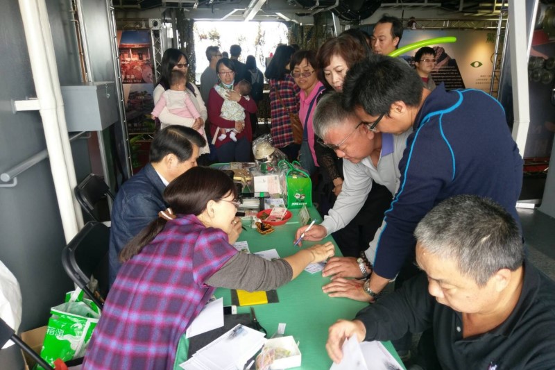 海軍106敦睦遠航訓練支隊航訓巡迴展臨時郵局
