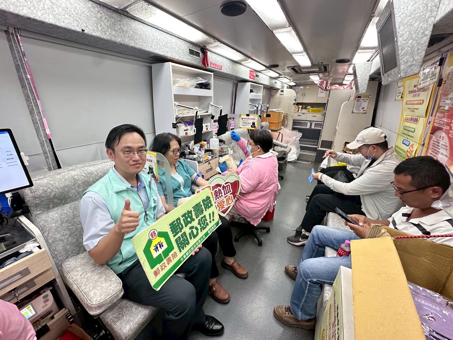 臺南郵局辦理114年第3季「捐熱血 郵愛心」 公益捐血活動