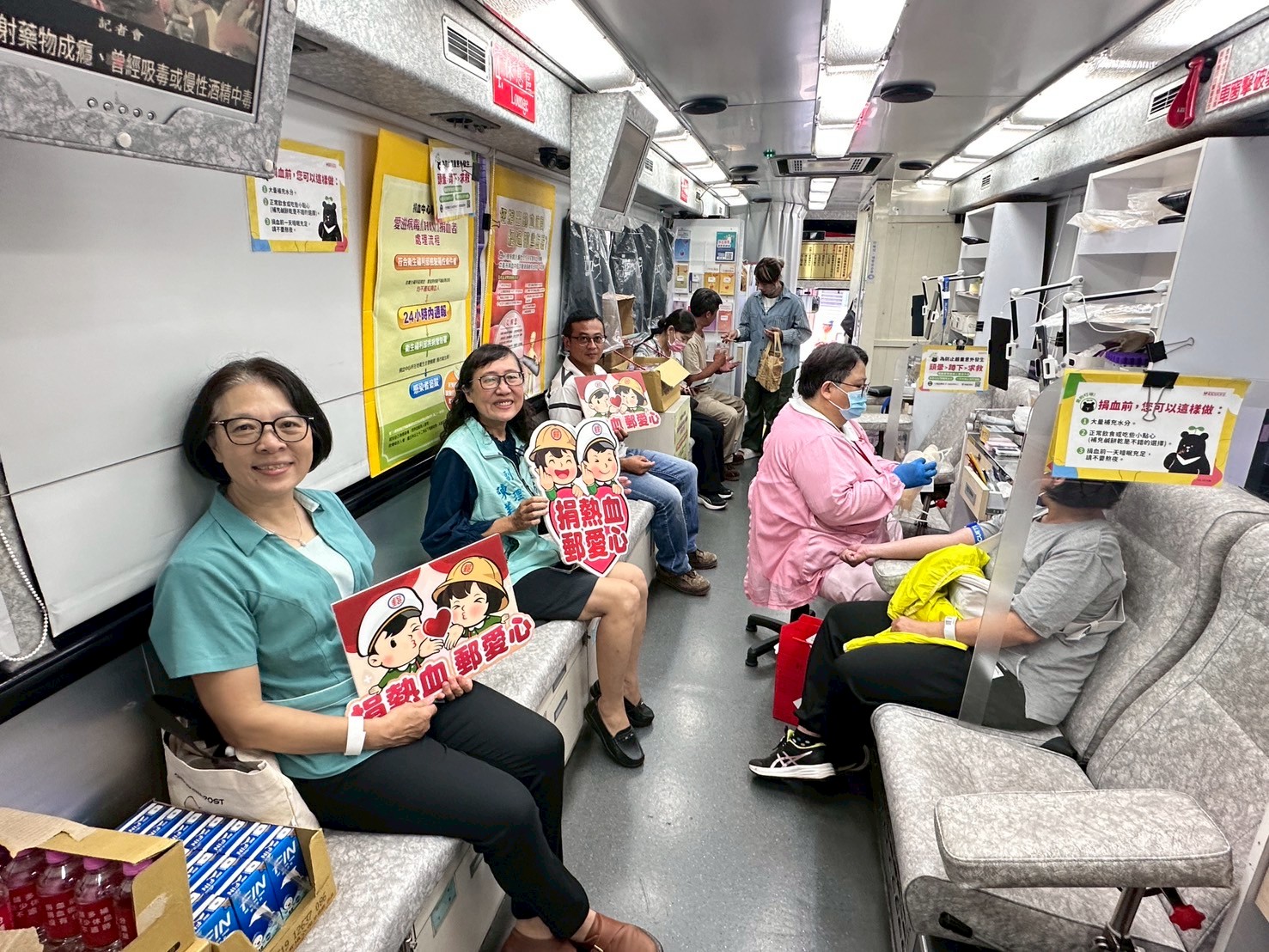 臺南郵局辦理114年第3季「捐熱血 郵愛心」 公益捐血活動