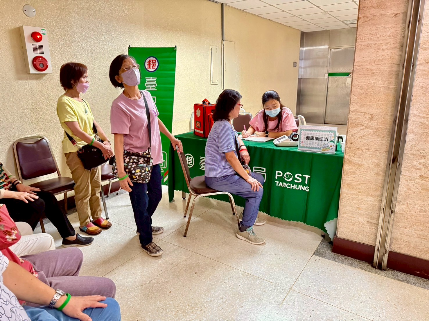 臺中郵局辦理114年第四季樂齡運動活動 多元族群共融推動集郵與休閒文化