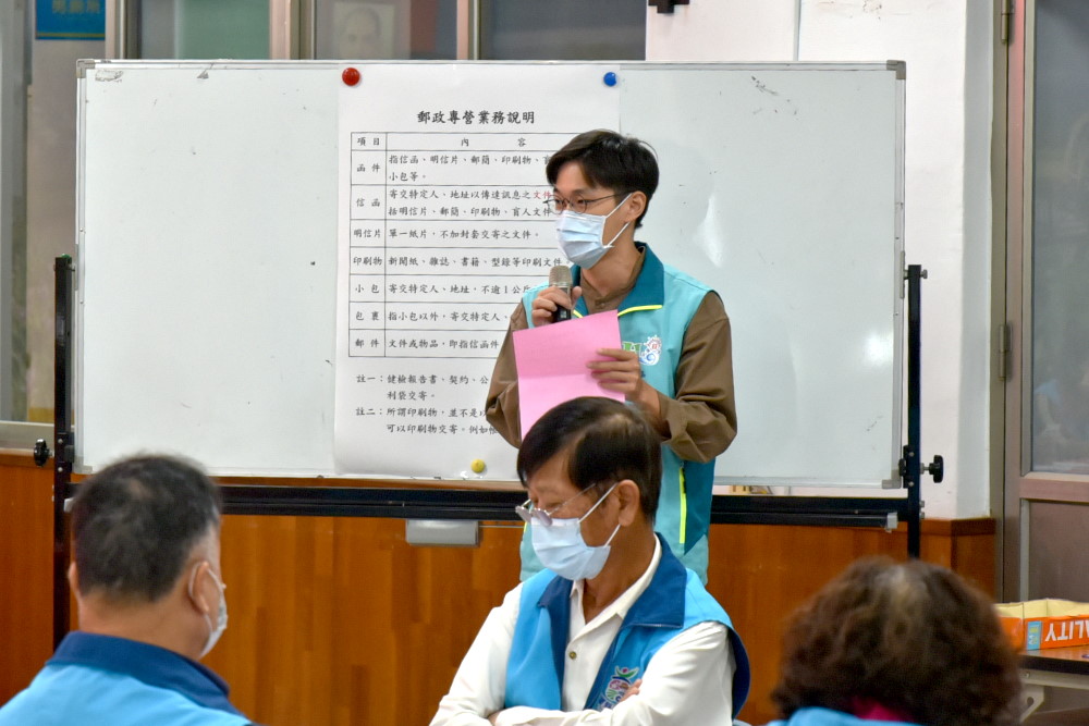 參與吉安鄉村長聯誼會宣導振興券預約事宜