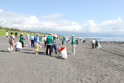 「 親自然、淨相隨」-永鎮海岸環保淨灘公益活動