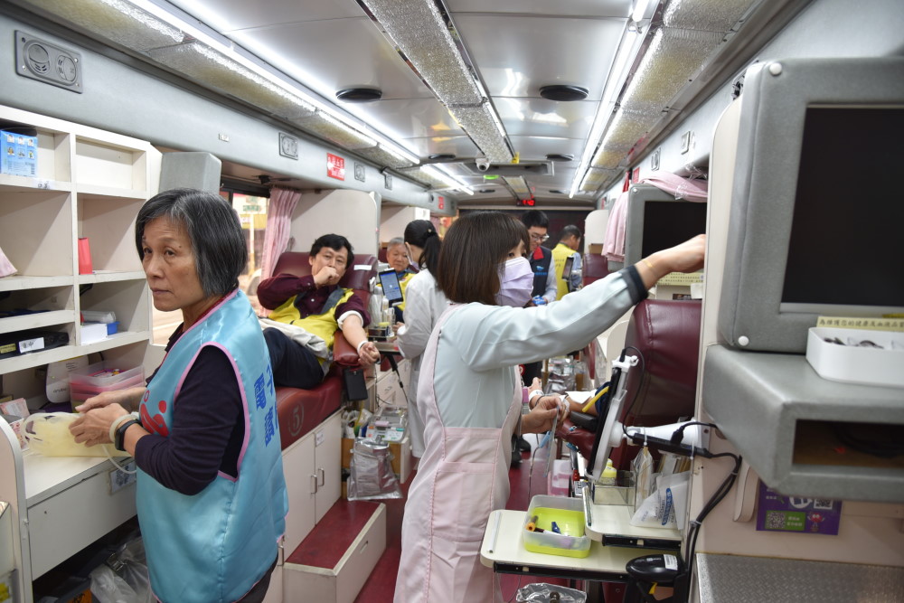 花蓮郵局聯合港區公務單位辦理捐血活動