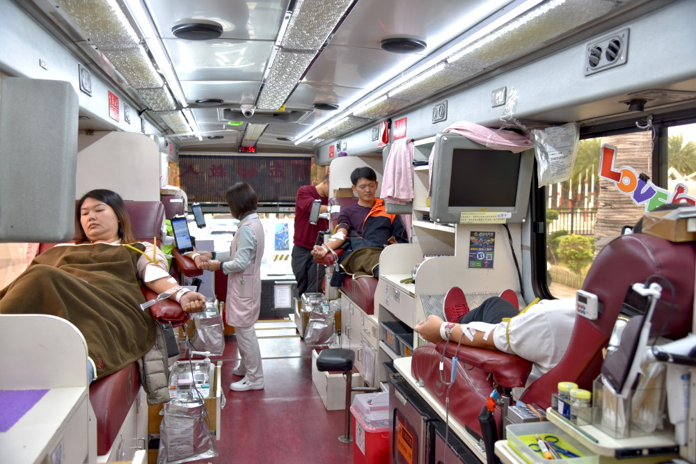 花蓮郵局聯合港區公務單位辦理捐血活動