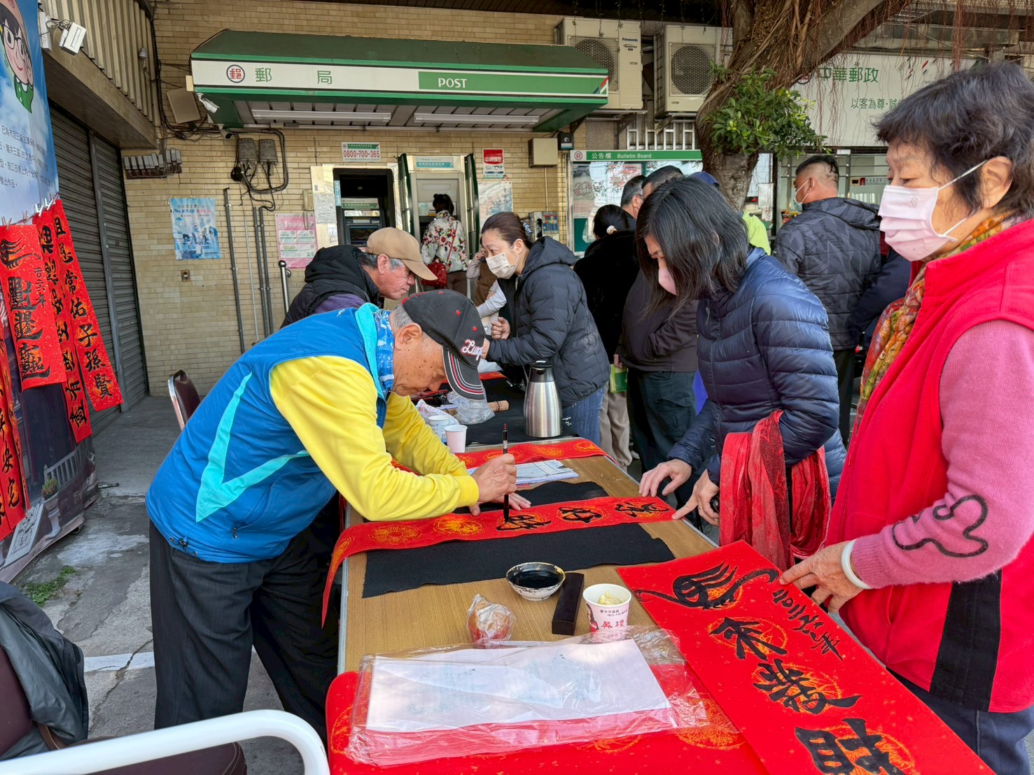 臺中郵局與台中捐血中心及中華民國廣亮慈善會聯合辦理 「捐熱血 郵愛心」公益活動