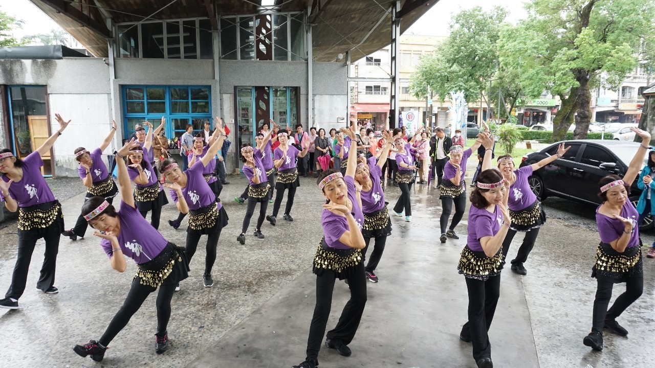 中華郵政樂齡運動-銀髮踏青樂悠郵