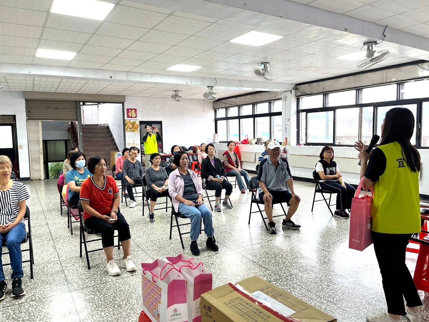 宜蘭郵局假蘇澳「存仁社區」辦理講座 增進長者金融暨保險知識