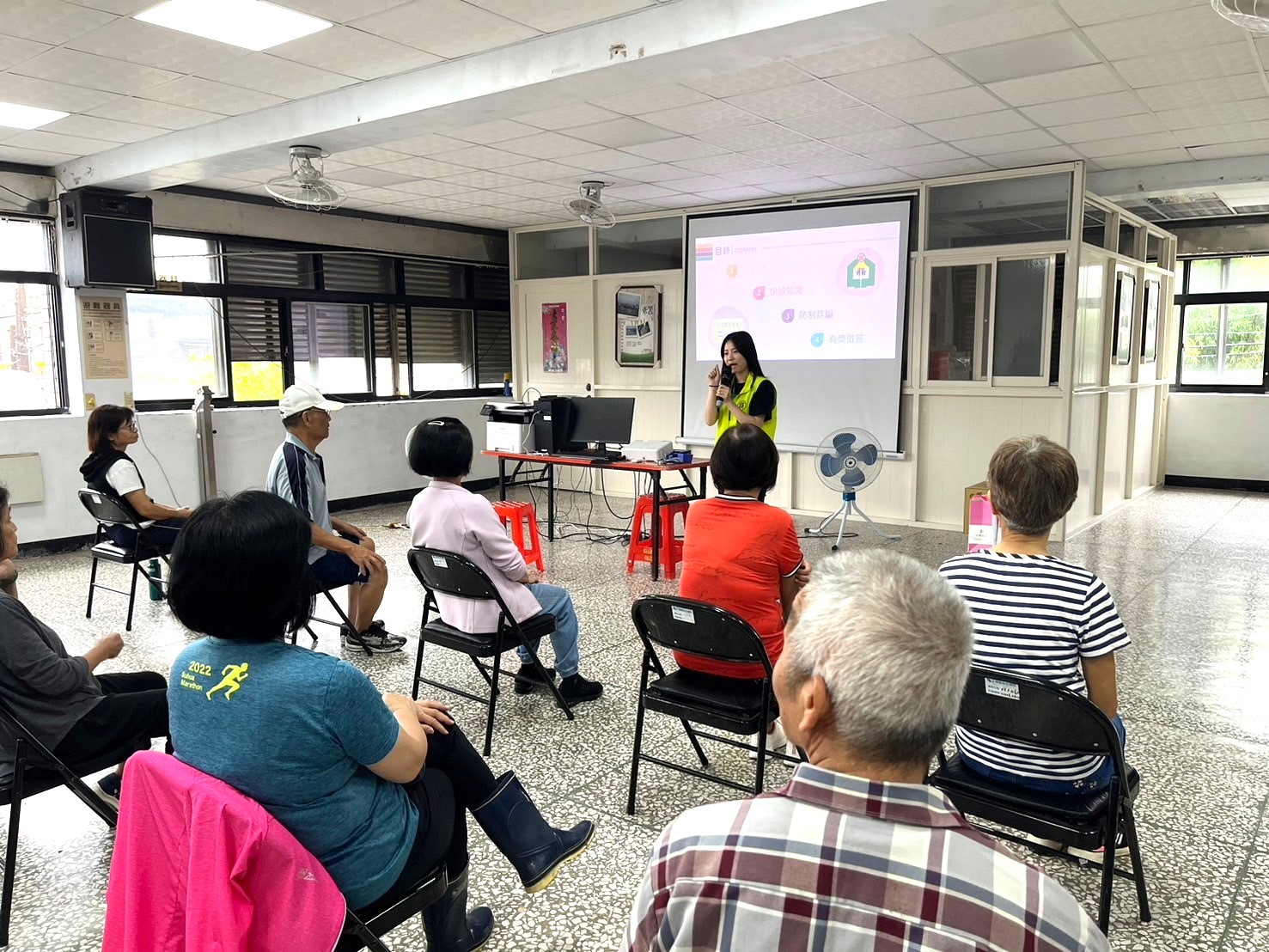 宜蘭郵局假蘇澳「存仁社區」辦理講座 增進長者金融暨保險知識