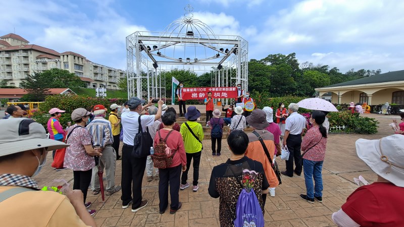 苗栗郵局110年樂齡健行活動「樂齡賞桐趣」