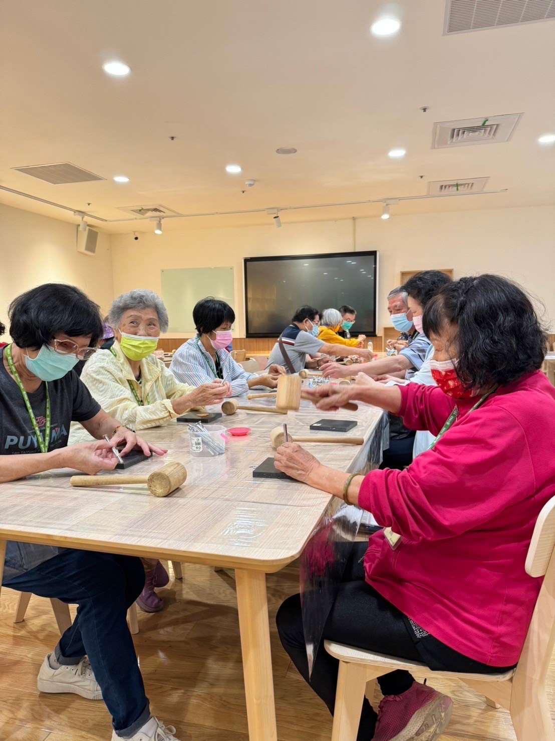 113年中華郵政樂齡運動-銀髮踏青樂悠郵