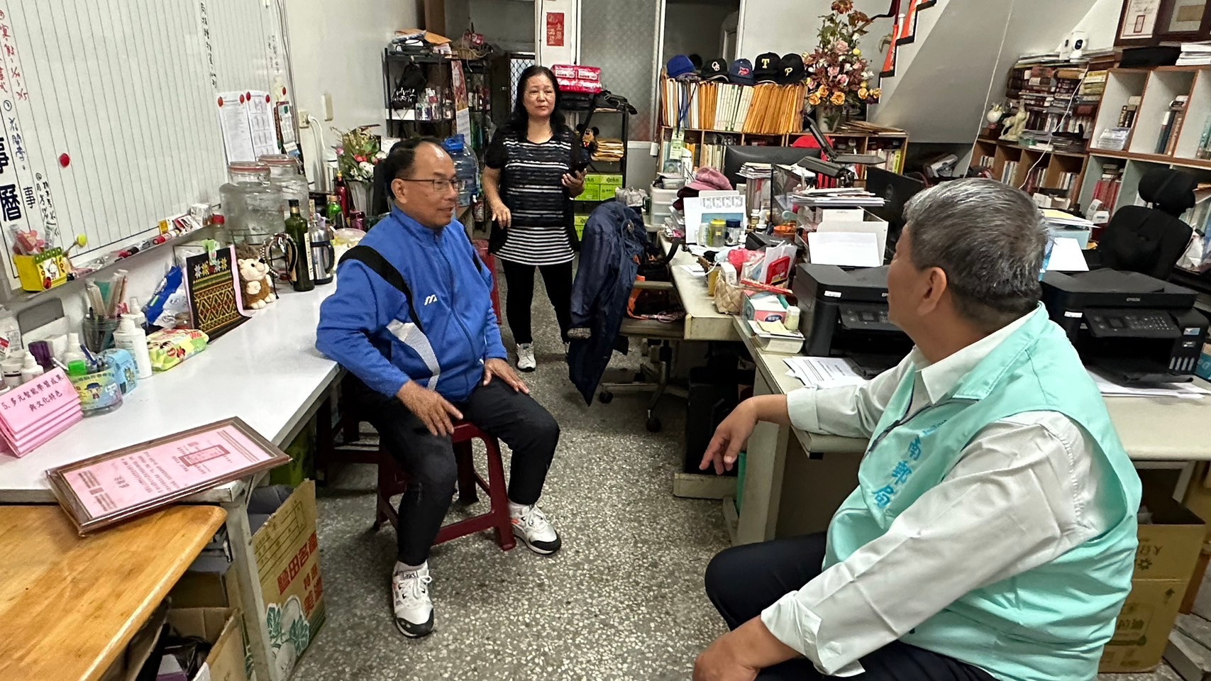 臺南郵局-臺南郵局挺小農 行銷文旦捐贈物資關懷原住民永續發展協會