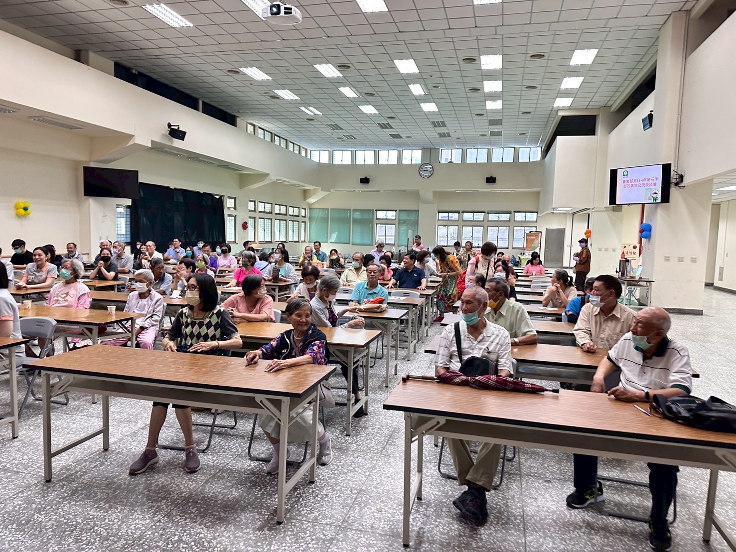 臺南郵局辦理114年第3季壽險交流座談會