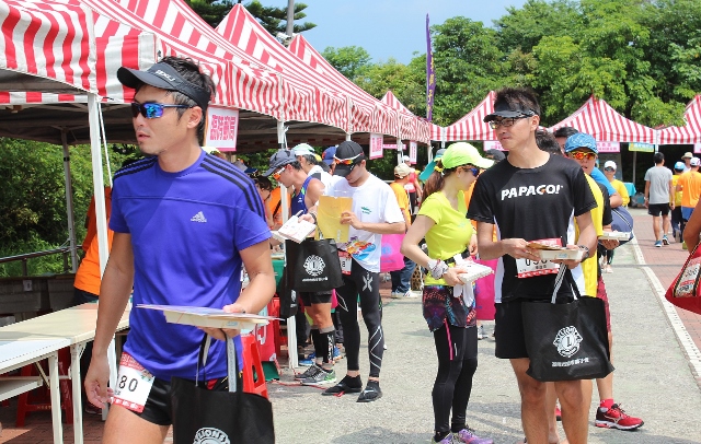 104年9月20日 「基隆郵局慶祝郵政壽險80週年基福馬拉松」