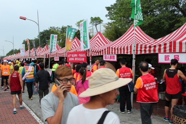 104年9月20日 「基隆郵局慶祝郵政壽險80週年基福馬拉松」