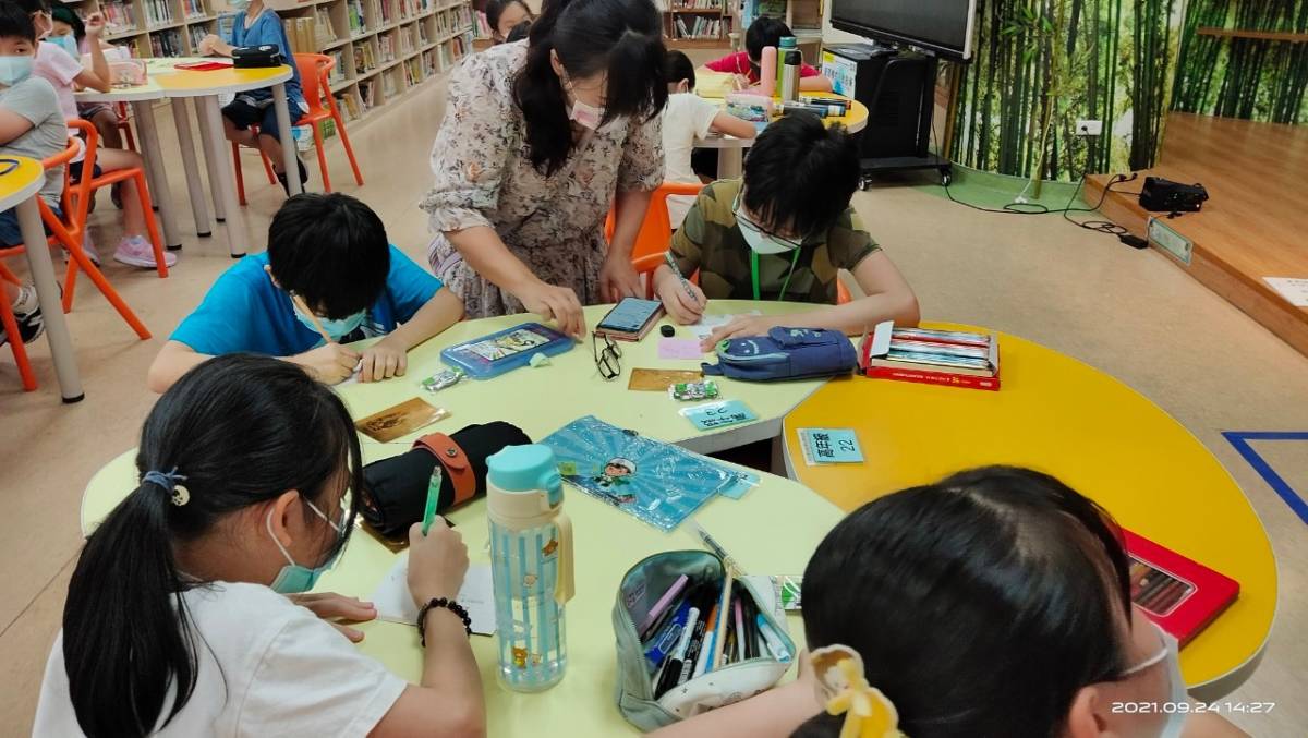 三重郵局教師節「老師我愛您」手寫感謝卡活動