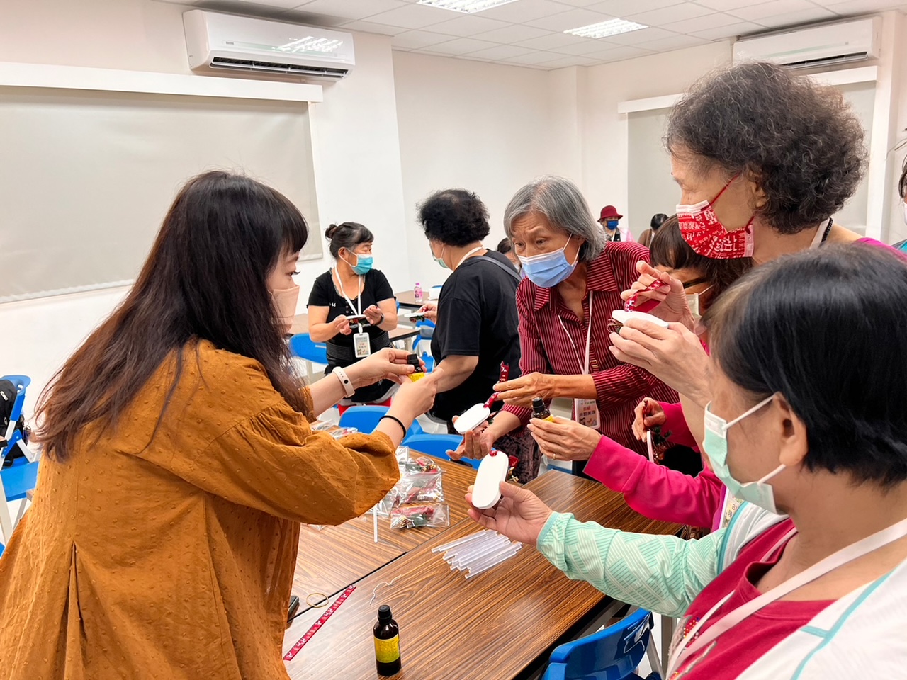 中華郵政屏東郵局樂齡運動-樂齡學習體驗 