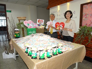 臺南郵局「郵我寵愛媽咪」慶祝母親節活動