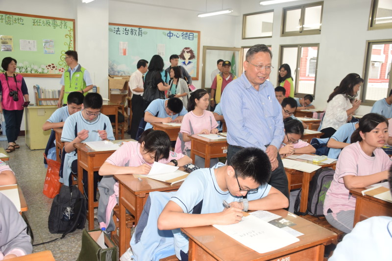 四維高中鋼筆達人獎座