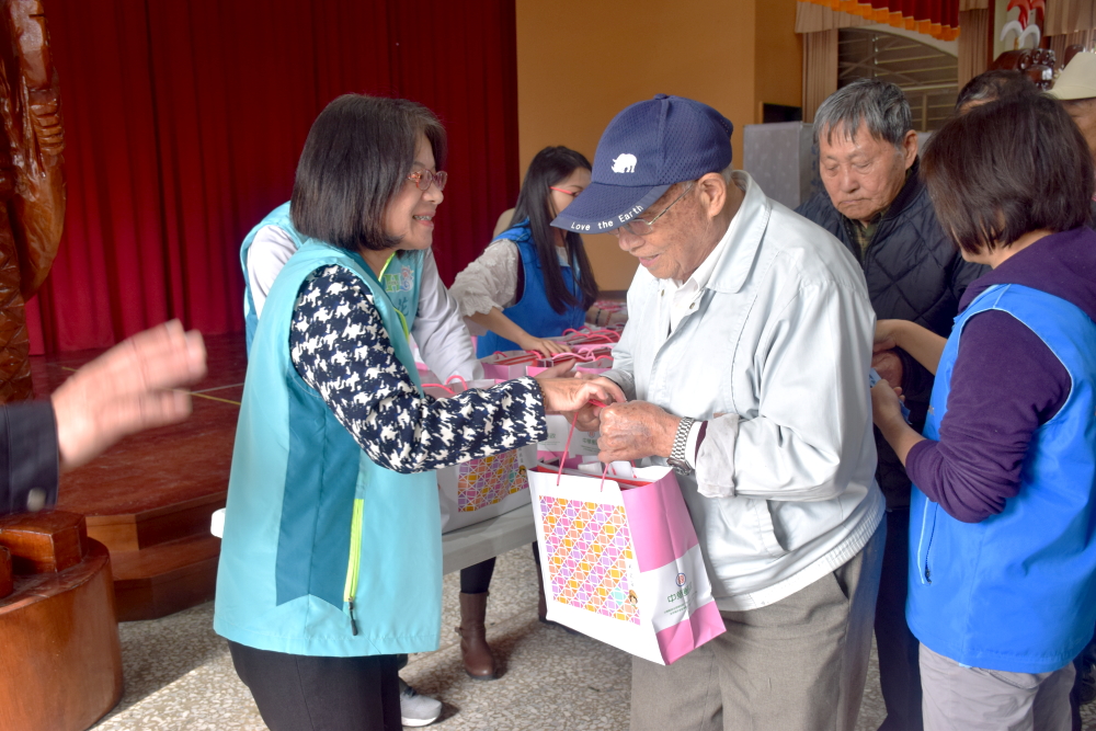 郵政傳情愛心相隨關懷獨居長者活動