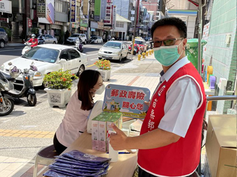 「郵熱血 捐愛心」苗栗郵局號召民眾挽袖捐熱血