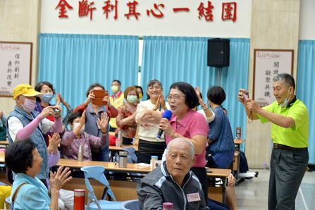 高雄郵局112年第四季樂齡運動