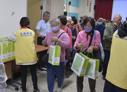 高雄郵局112年第四季樂齡運動