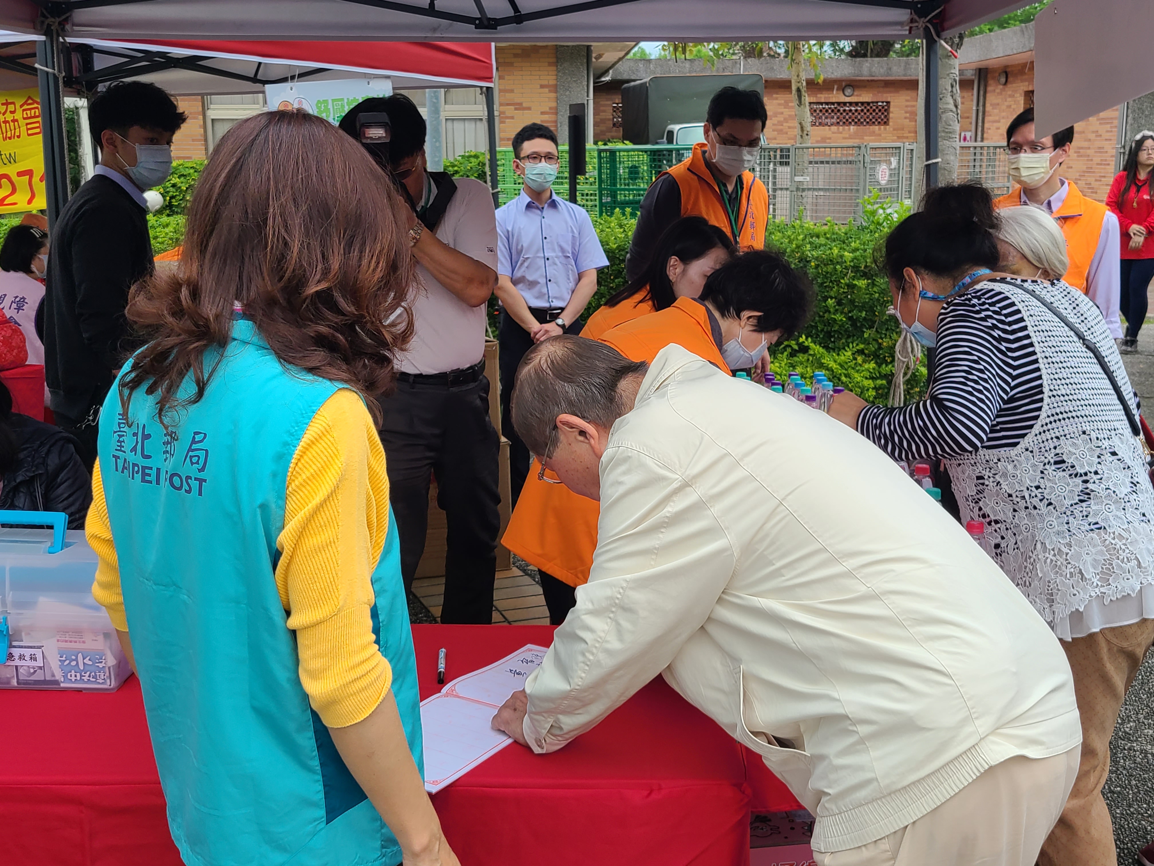 臺北郵局樂齡運動-銀髮踏青樂悠郵